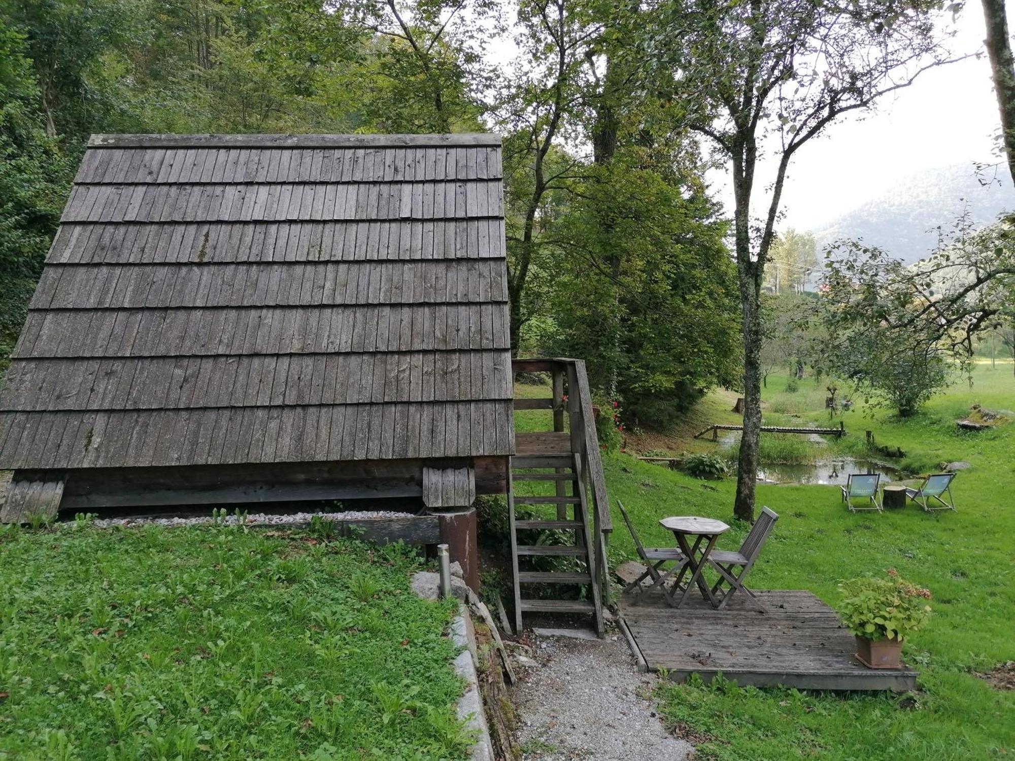Glamping Zlata Ribica Hotel Idrija pri Baci Exterior foto