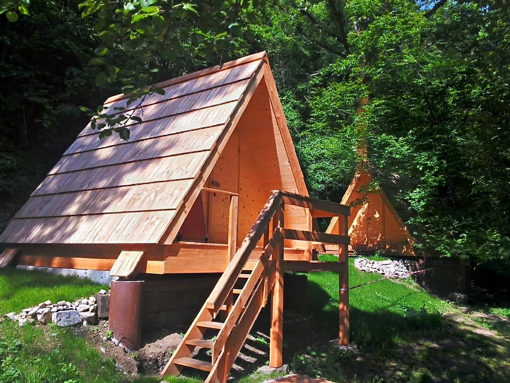 Glamping Zlata Ribica Hotel Idrija pri Baci Exterior foto