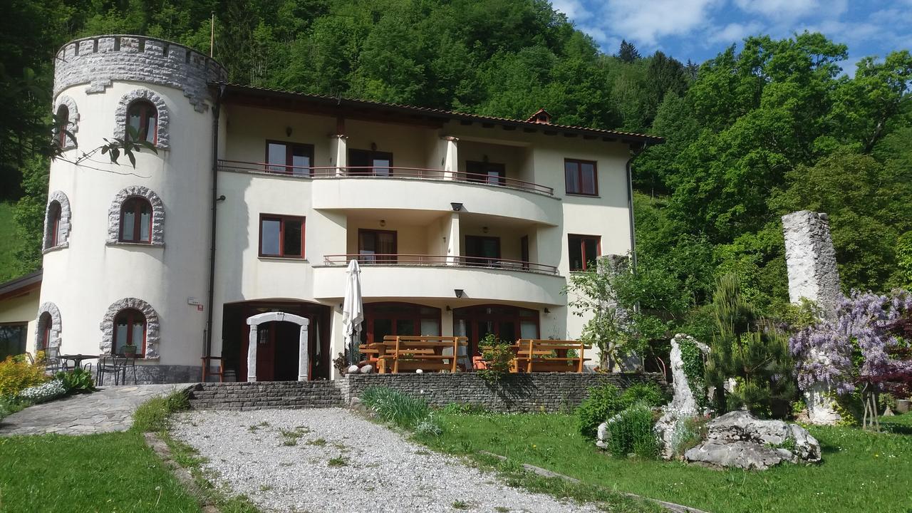 Glamping Zlata Ribica Hotel Idrija pri Baci Exterior foto